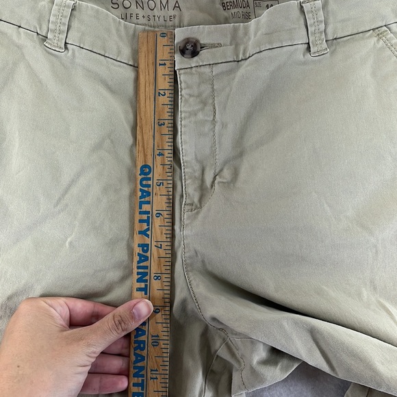 Sonoma Bermuda Mid Rise Tan Shorts Womens Size 16 - Picture 4 of 9